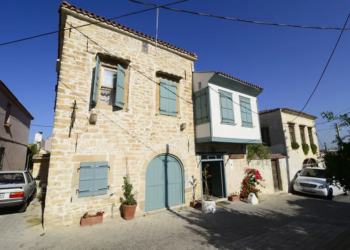 Eski Tas Hotel Çeşme