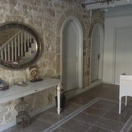 فندق Eski Tas Çeşme