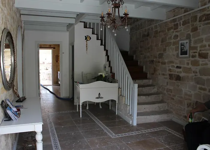 Szálloda Eski Tas Çeşme